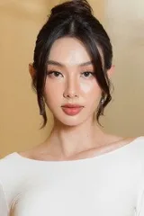 Nguyễn Thúc Thùy Tiên